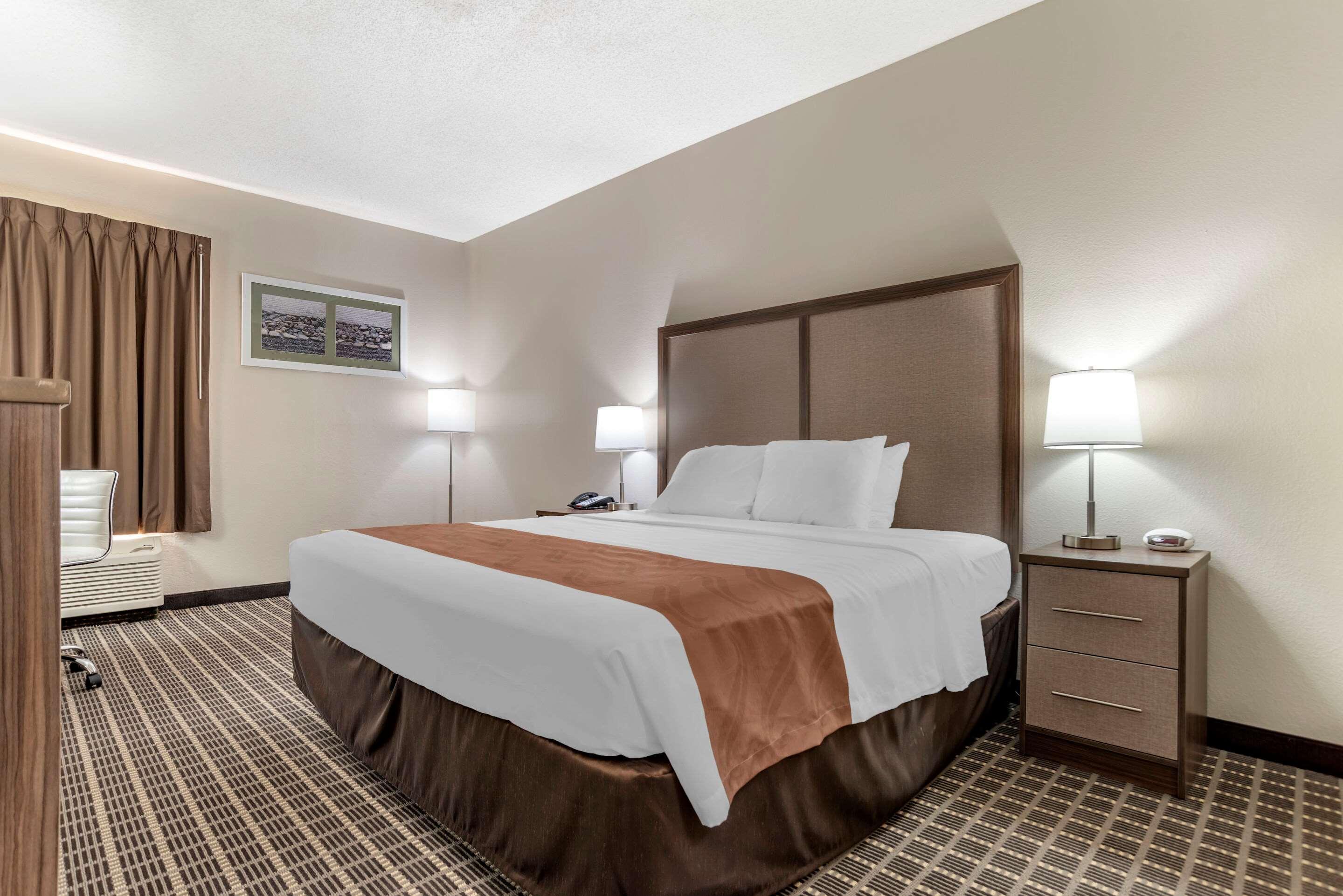 Quality Inn Моултри Экстерьер фото