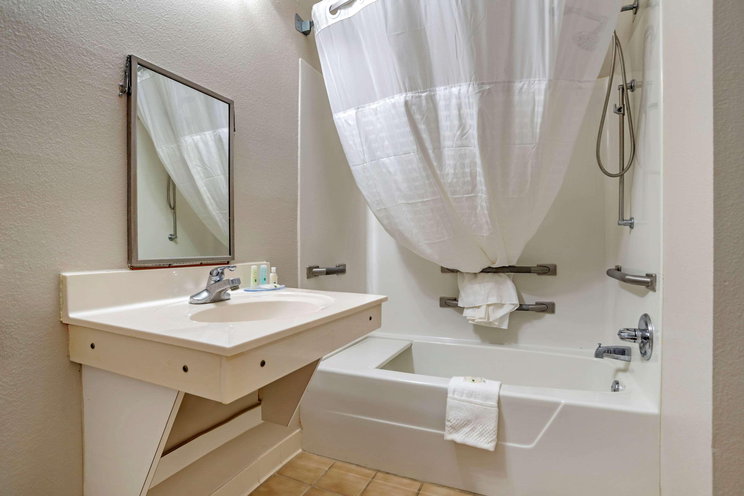 Quality Inn Моултри Экстерьер фото