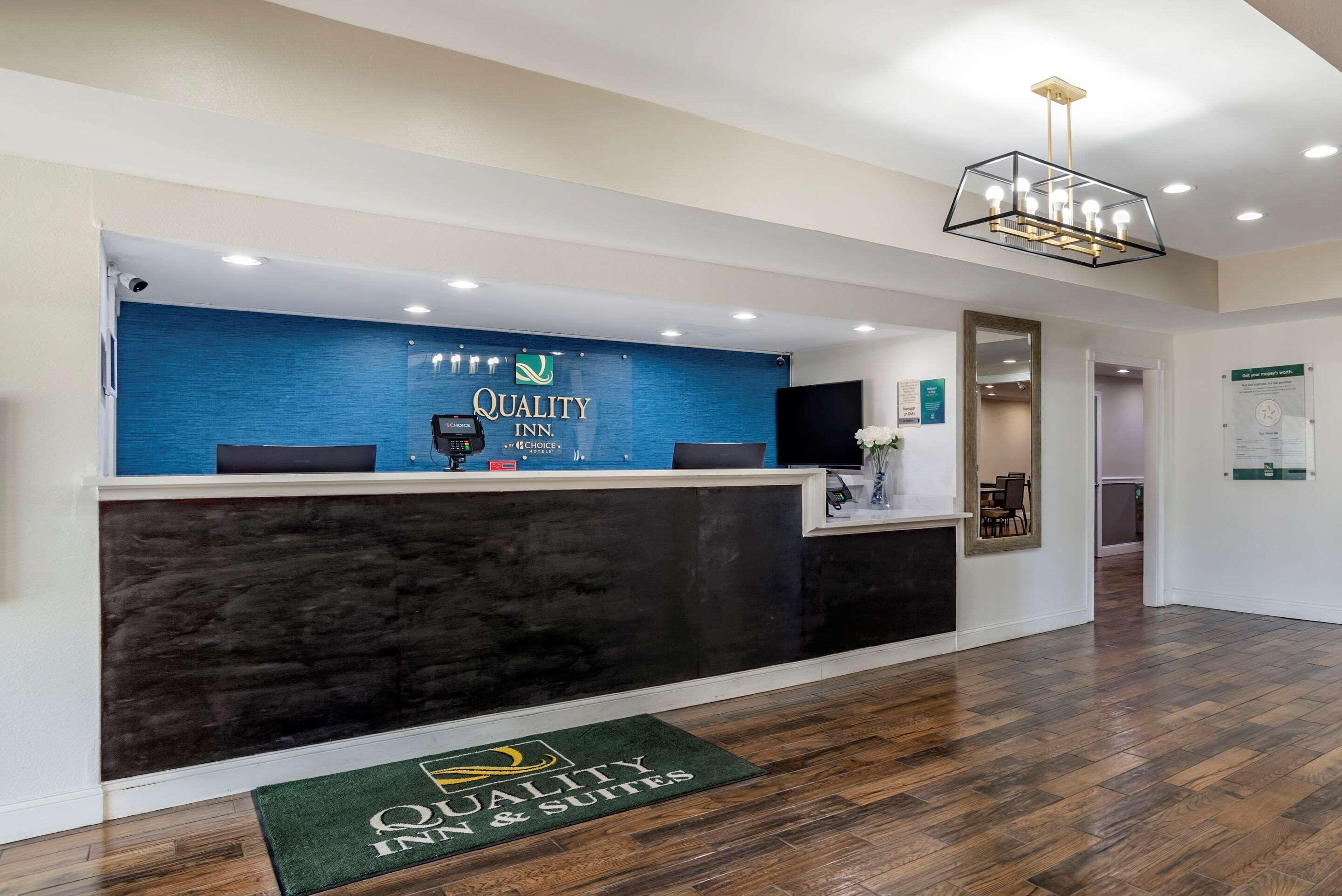 Quality Inn Моултри Экстерьер фото