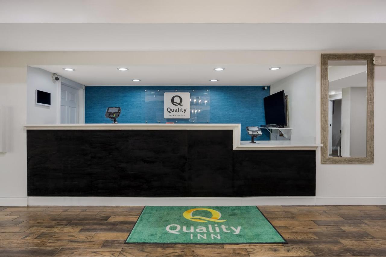 Quality Inn Моултри Экстерьер фото