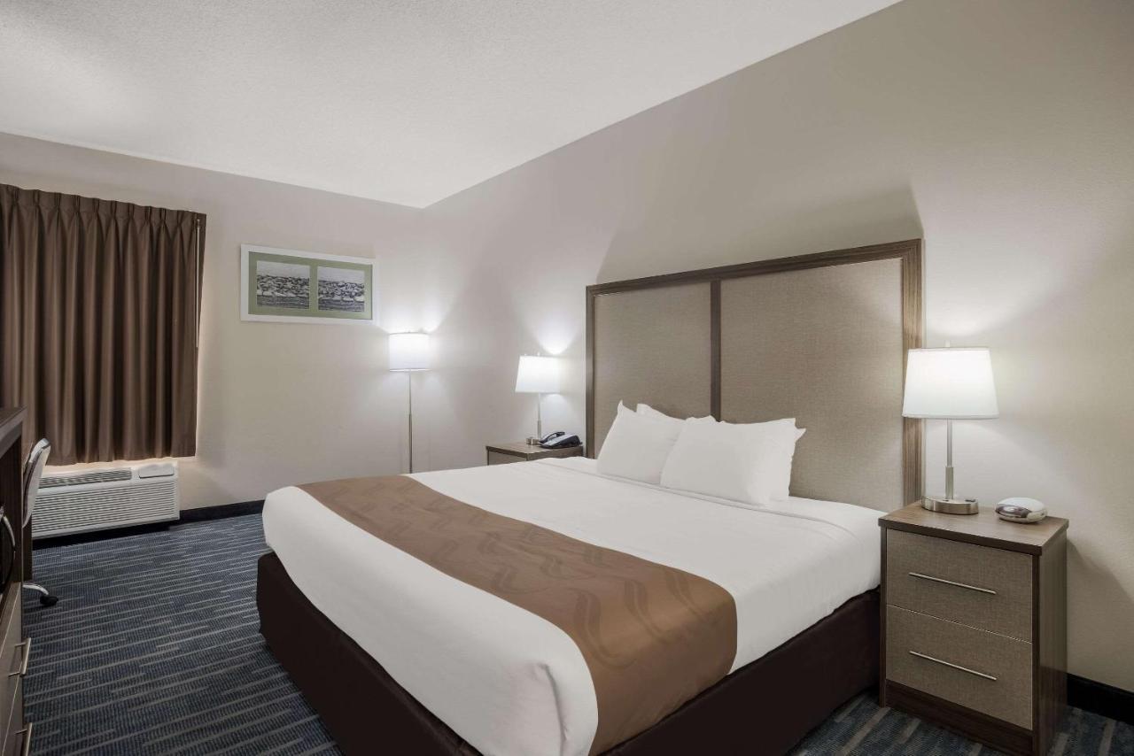 Quality Inn Моултри Экстерьер фото